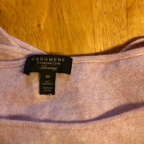 Cashmere Charter Club Luxury Sweater, Longer in Back - Picture 2 of 2